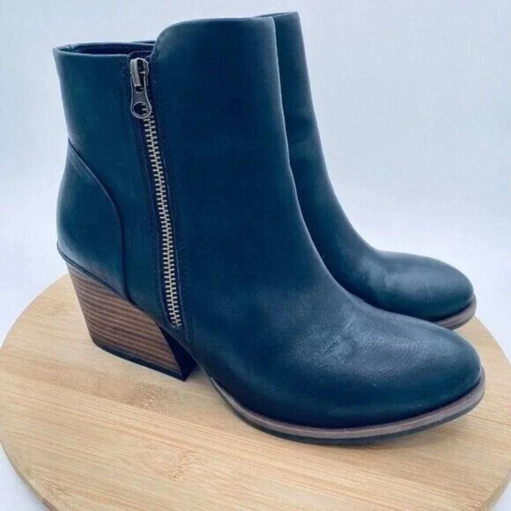 Kork-Ease Ankle Boots Womens 9 Black Leather Chunky Heel Booties Natalia